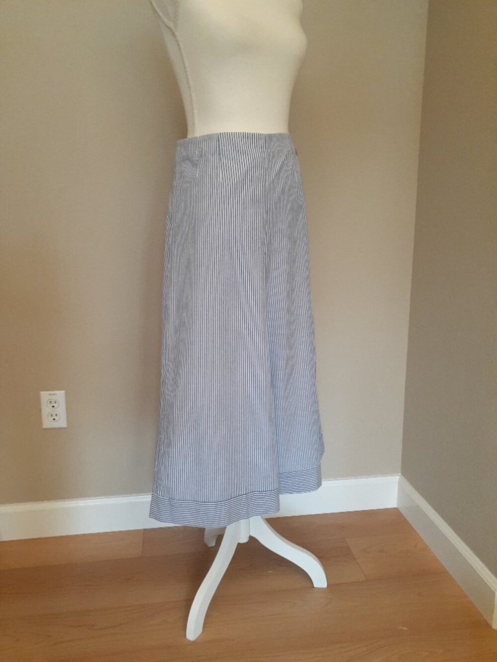J. Crew Wide Leg Lined Cropped Pants - Picture 6 of 15